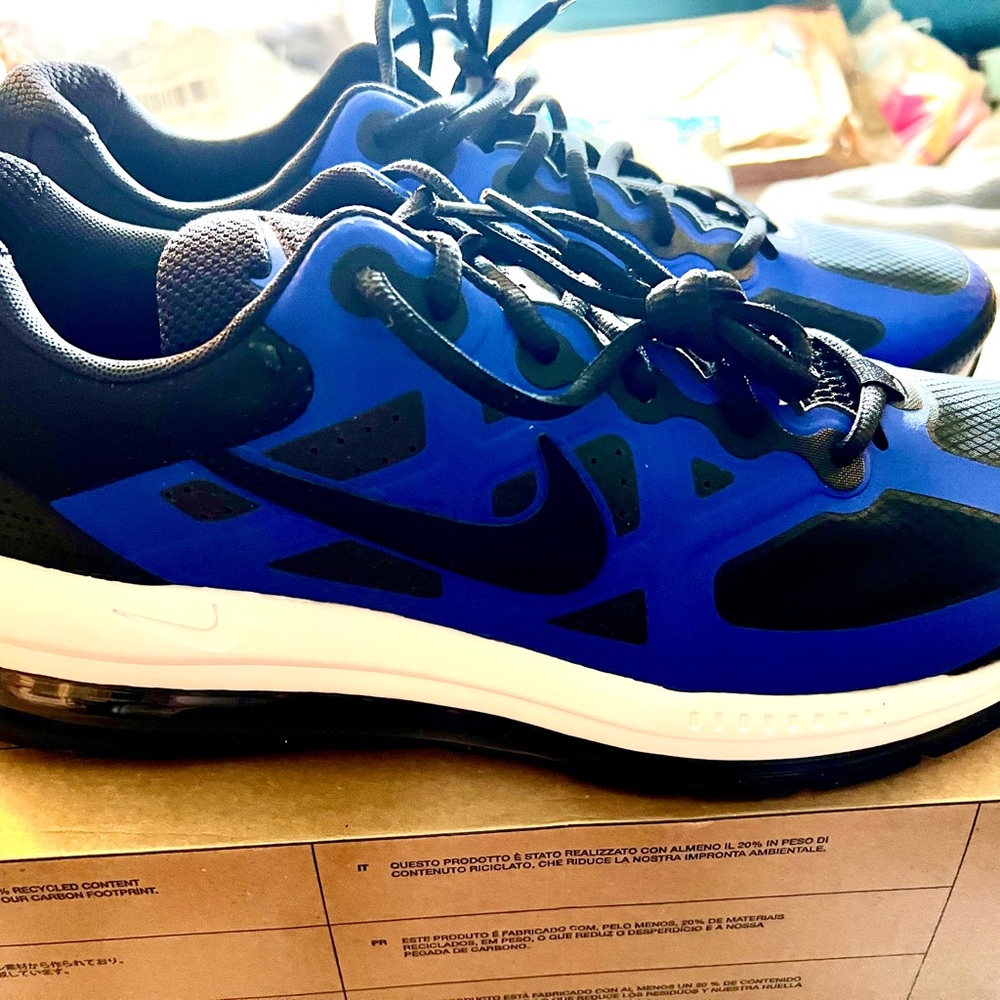 Nike Air Max Genome